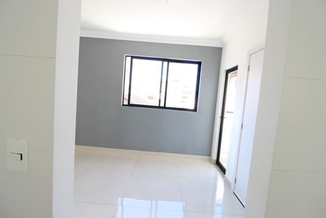 Apartamento, Floresta, 2 Quartos, 2 Vagas, 2 Suítes