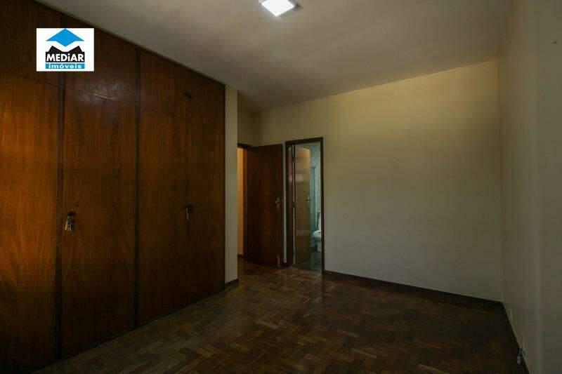 Apartamento, Funcionários, 4 Quartos, 2 Vagas, 1 Suíte