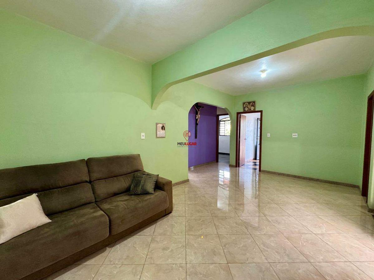Casa, Diamante, 5 Quartos, 6 Vagas, 1 Suíte