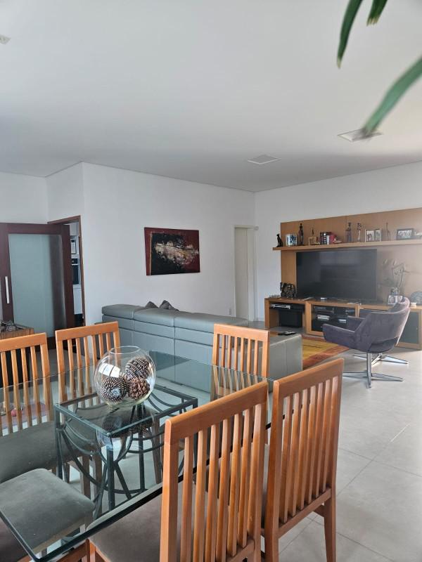 Casa, Santa Lúcia, 4 Quartos, 6 Vagas, 4 Suítes