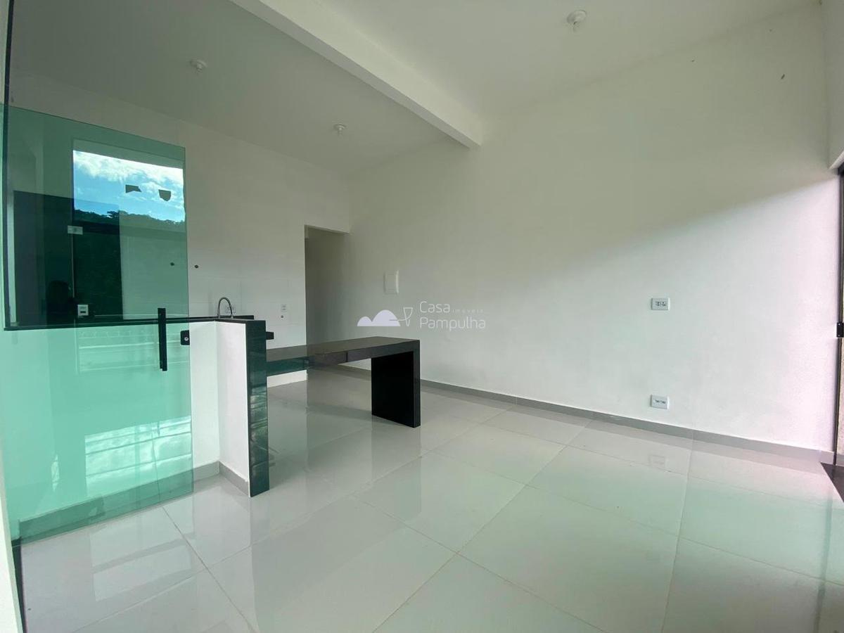 Casa, Novo Centro, 3 Quartos, 4 Vagas, 1 Suíte