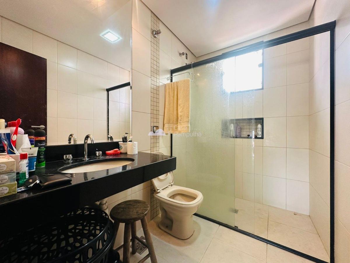 Casa, Santa Mônica, 2 Quartos, 4 Vagas, 1 Suíte