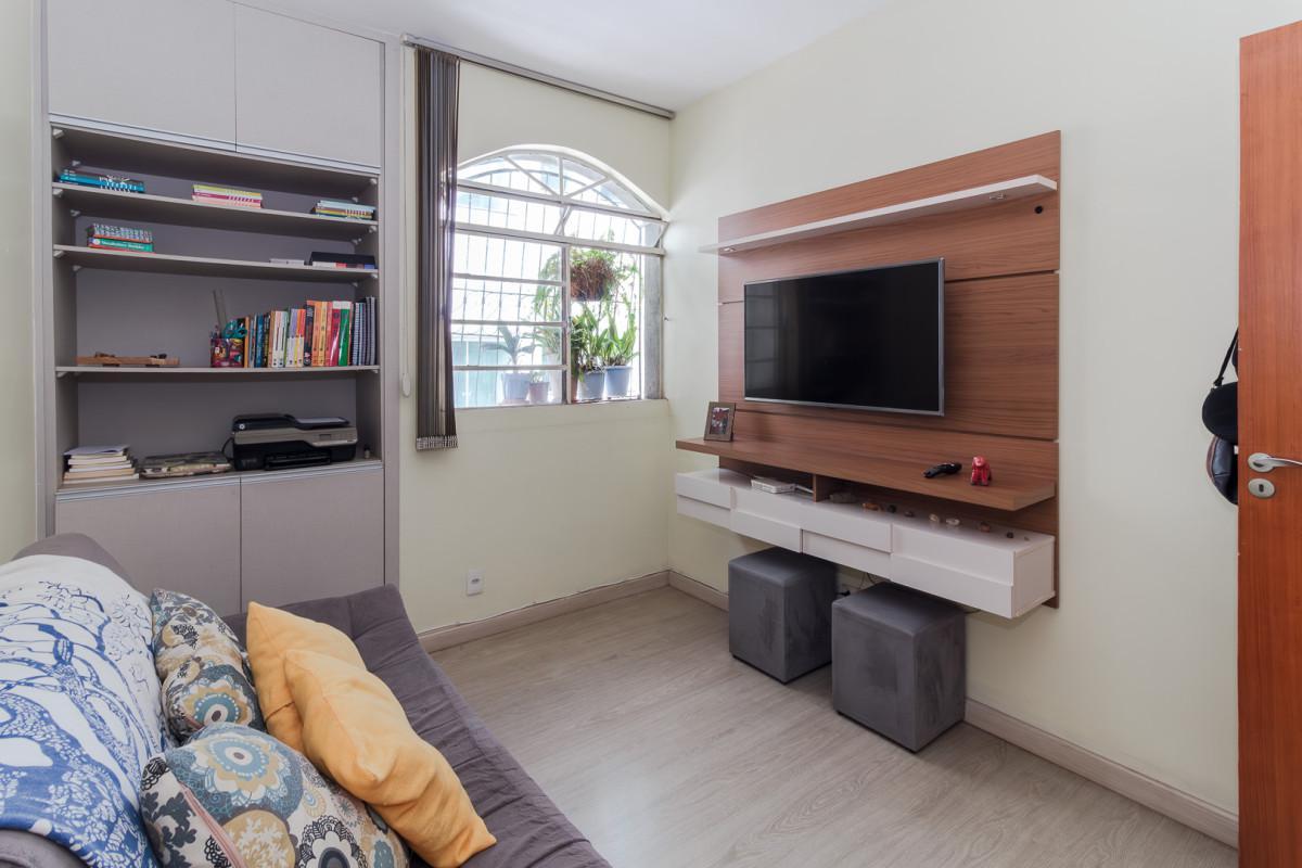 Apartamento, Sagrada Família, 2 Quartos, 1 Vaga