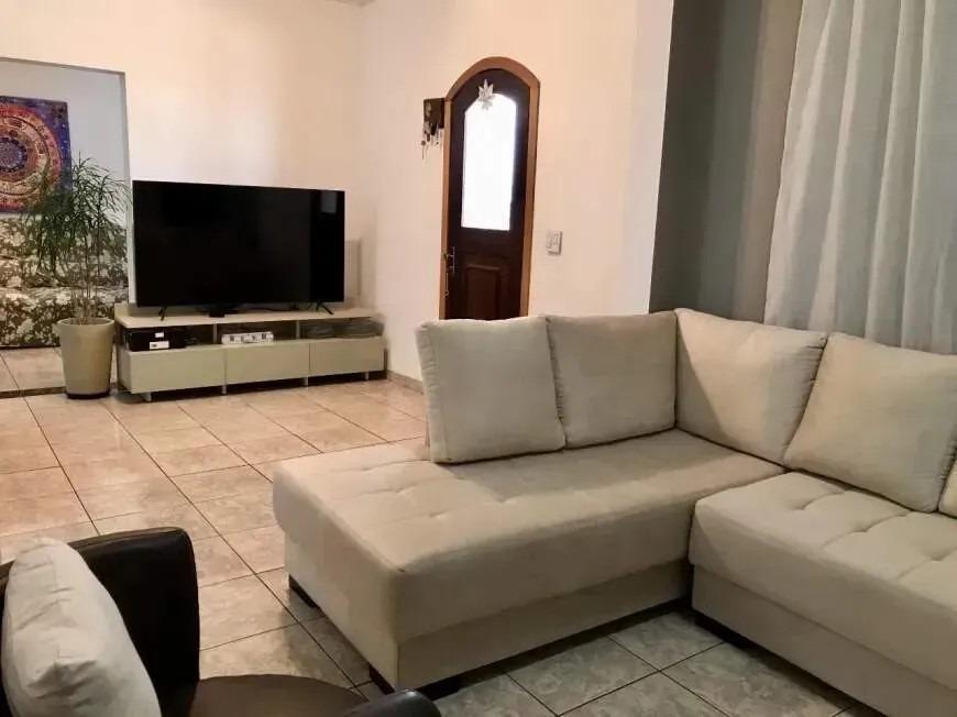 Casa, Buritis, 5 Quartos, 4 Vagas, 1 Suíte