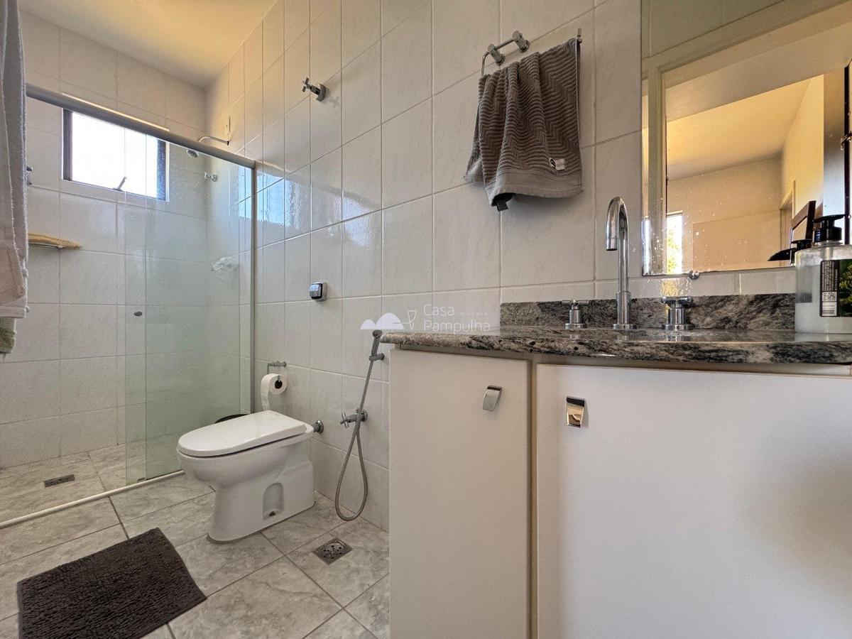 Casa, Trevo, 3 Quartos, 10 Vagas, 3 Suítes