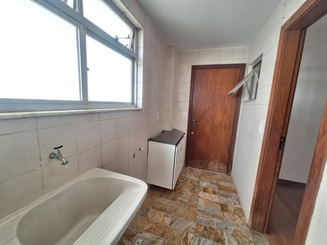 Apartamento, Colégio Batista, 4 Quartos, 2 Vagas, 1 Suíte