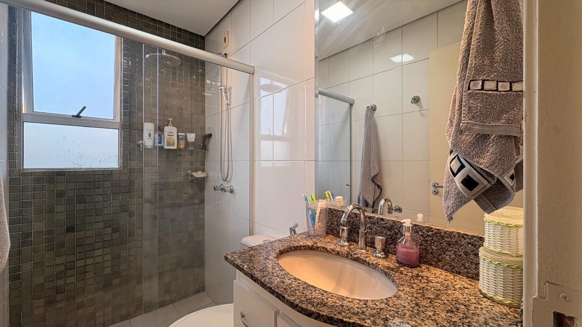 Apartamento, Estoril, 3 Quartos, 2 Vagas, 1 Suíte