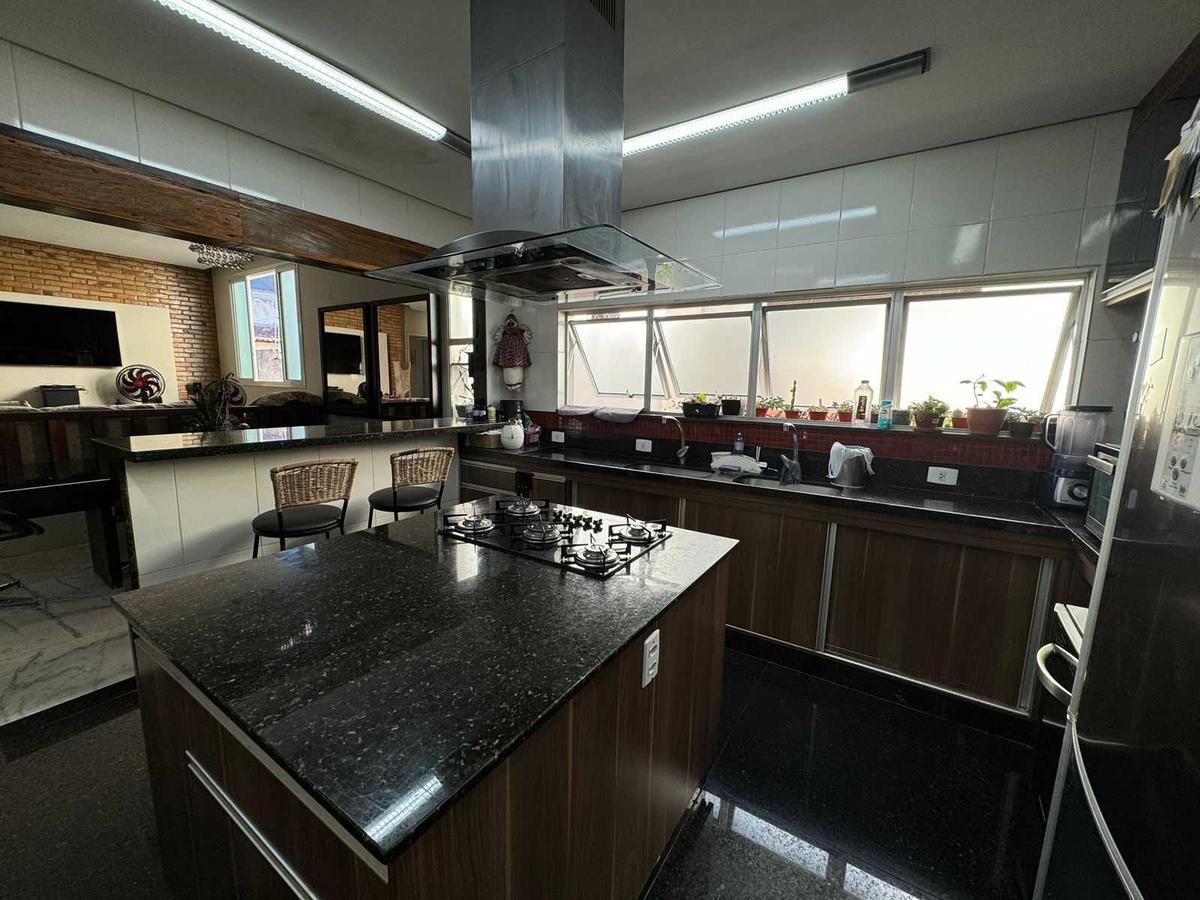 Casa, São José, 4 Quartos, 4 Vagas, 2 Suítes