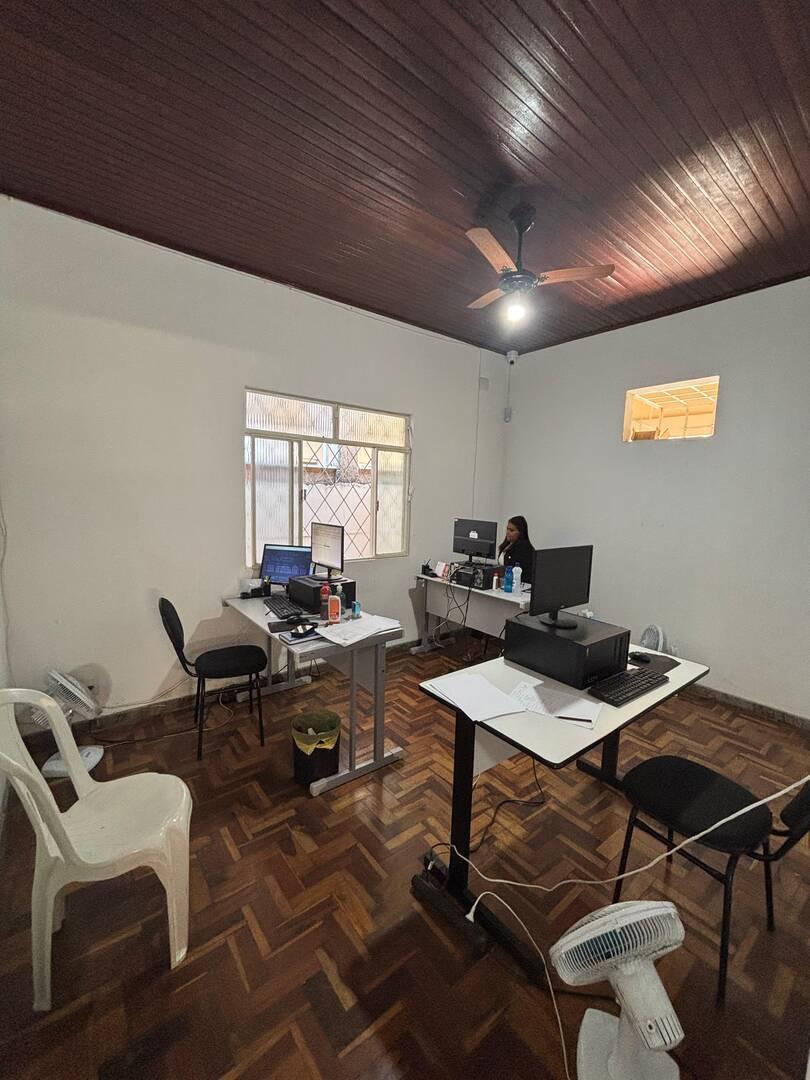 Casa, Giovanini, 4 Quartos, 2 Vagas, 1 Suíte