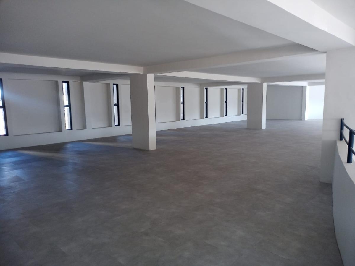 Prédio, Floresta, 0 Quarto, 25 Vagas