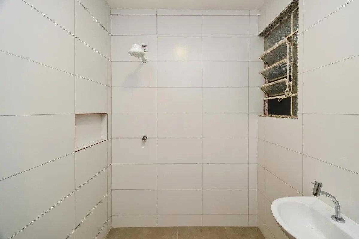 Apartamento, Centro, 2 Quartos, 0 Vaga