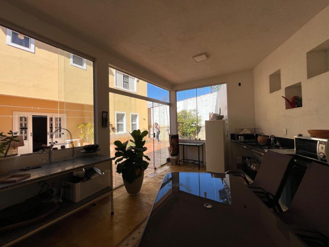 Casa, Santa Amélia, 4 Quartos, 3 Vagas, 2 Suítes