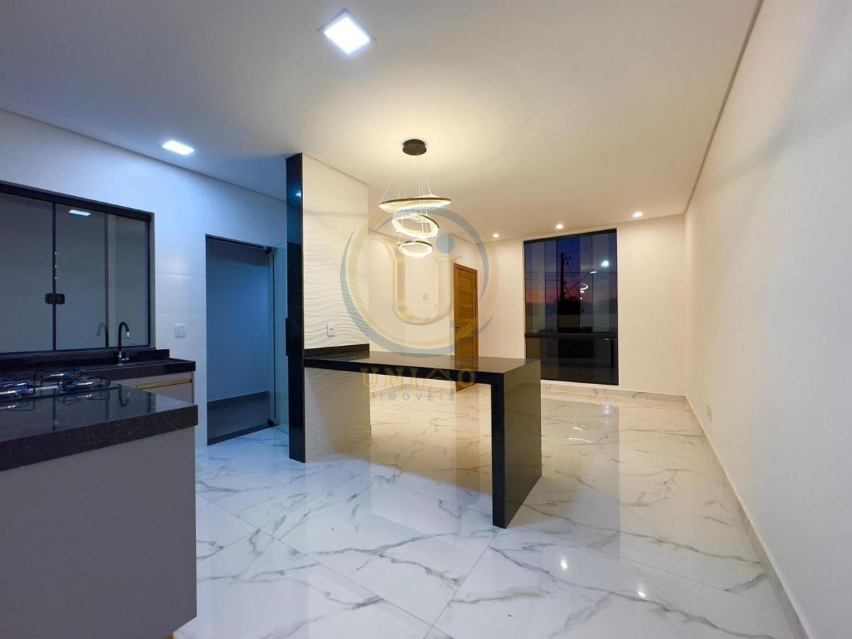 Casa, Novo Centro, 3 Quartos, 2 Vagas, 1 Suíte