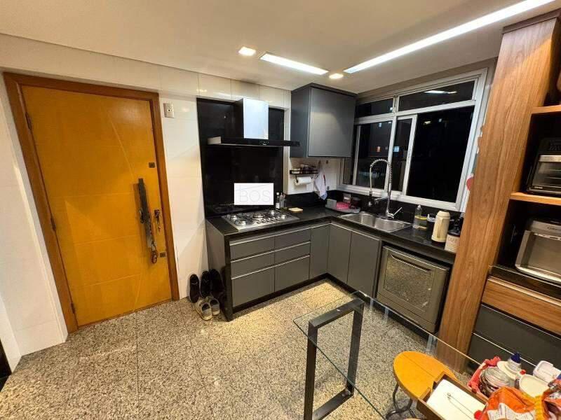Apartamento, Fernão Dias, 3 Quartos, 3 Vagas, 1 Suíte
