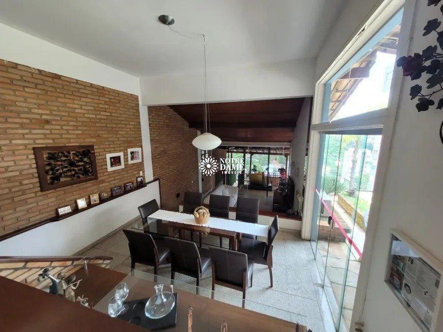 Casa, Santa Lúcia, 10 Quartos, 5 Vagas, 2 Suítes