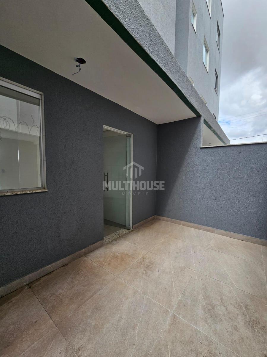 Apartamento, Candelária, 2 Quartos, 2 Vagas, 1 Suíte