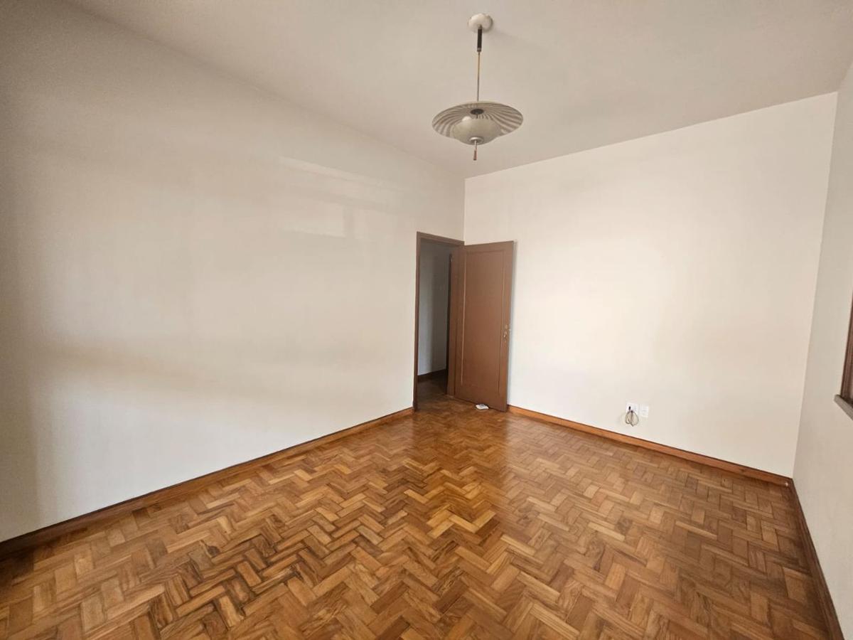 Casa, Renascença, 4 Quartos, 2 Vagas