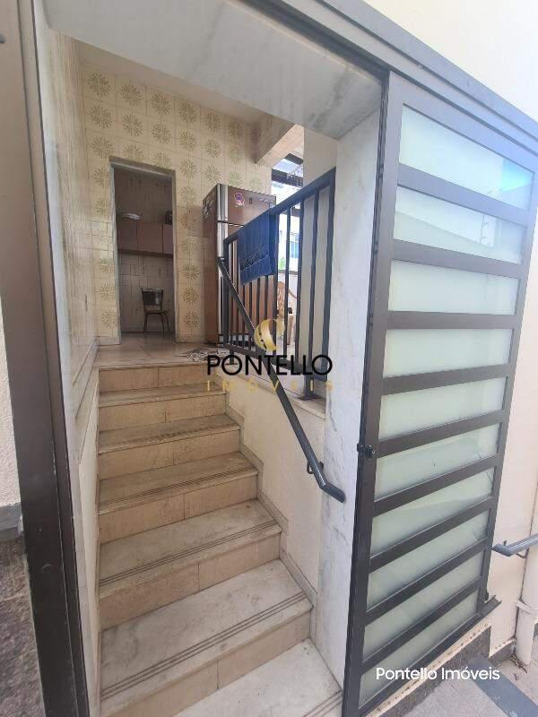 Casa, Santa Efigênia, 3 Quartos, 4 Vagas, 1 Suíte