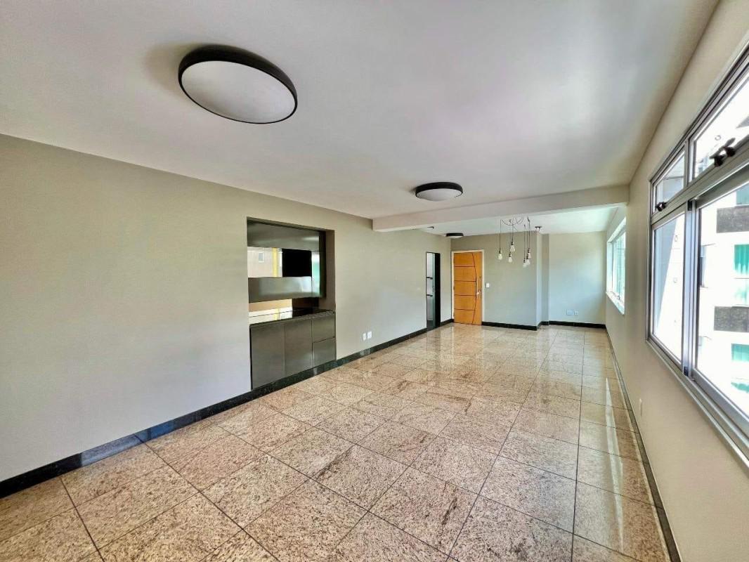 Apartamento, Funcionários, 4 Quartos, 2 Vagas, 2 Suítes