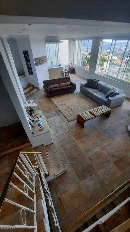 Casa, Vila Castela, 4 Quartos, 6 Vagas, 1 Suíte