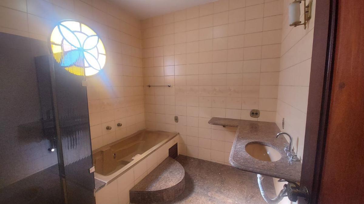 Casa, Santa Cruz, 4 Quartos, 4 Vagas, 2 Suítes