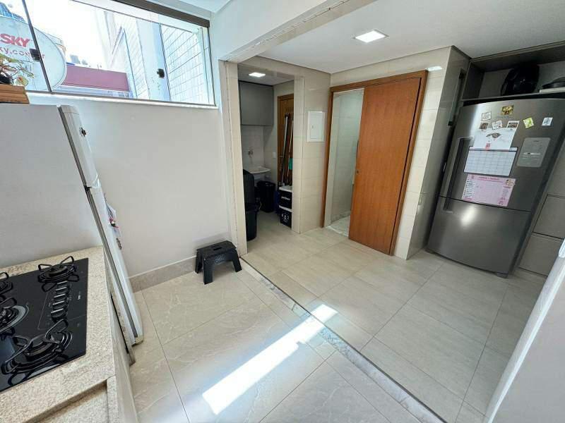 Apartamento, Sagrada Família, 3 Quartos, 1 Vaga, 1 Suíte