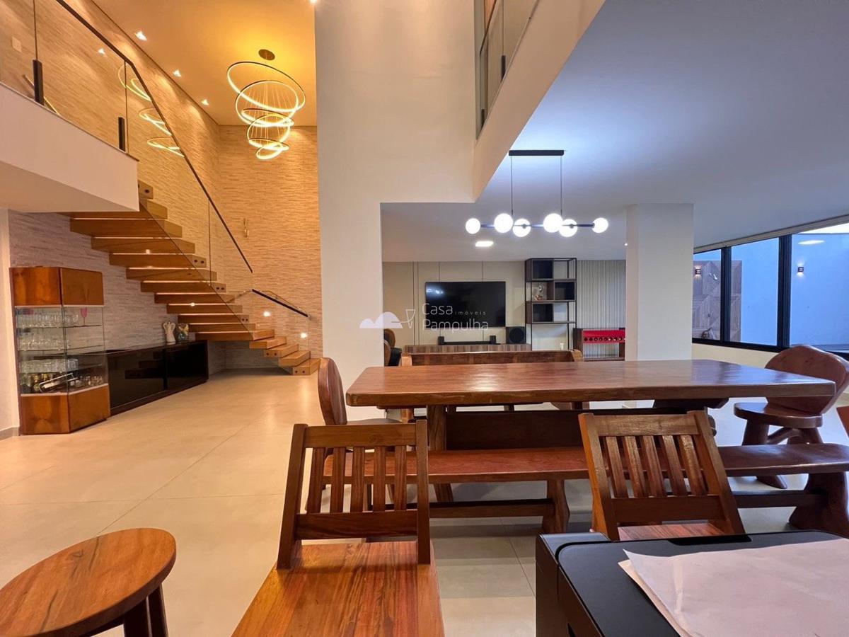 Casa, Itapoã, 3 Quartos, 4 Vagas, 3 Suítes