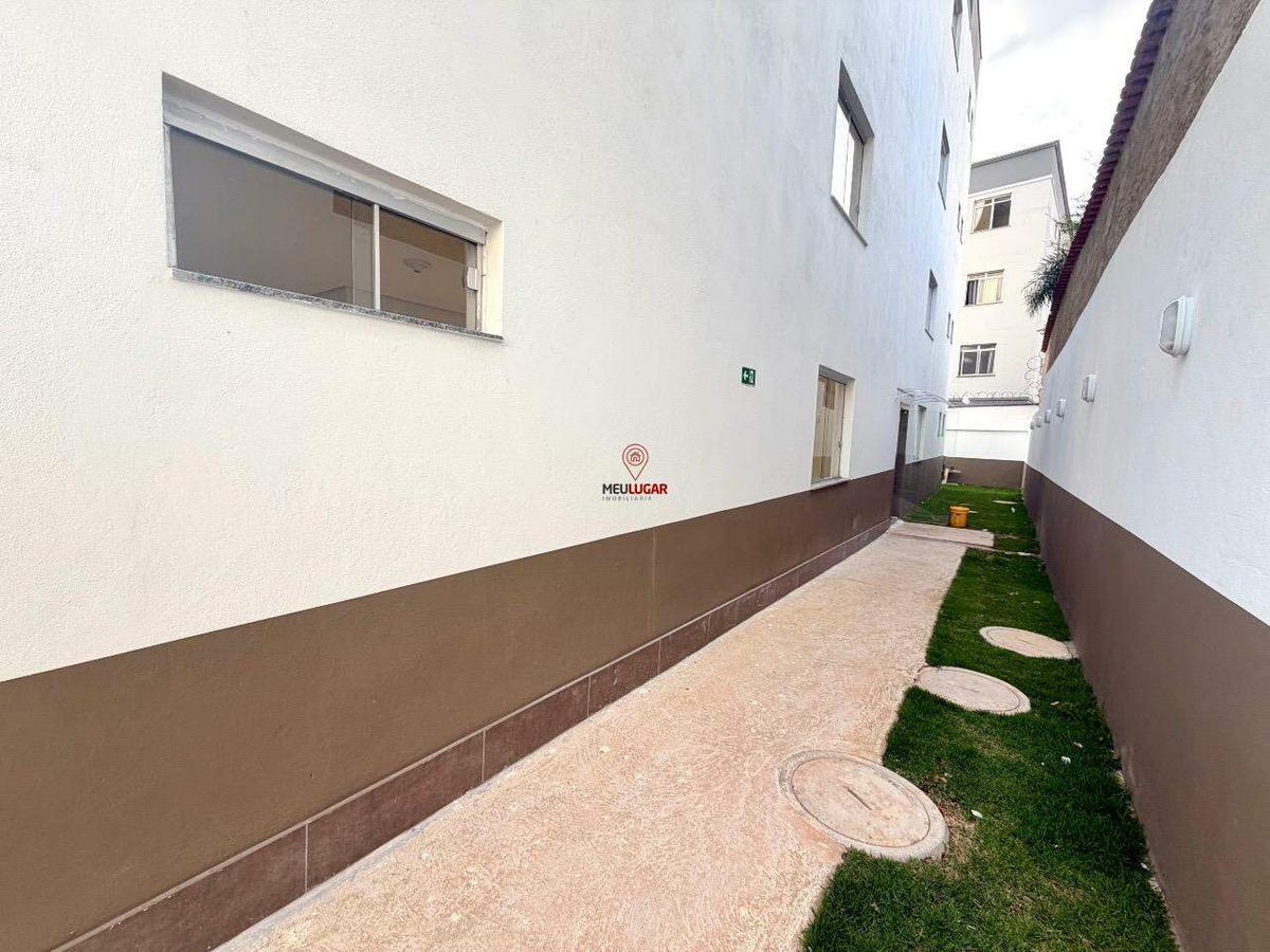 Apartamento, Petrópolis (barreiro), 2 Quartos, 1 Vaga, 1 Suíte