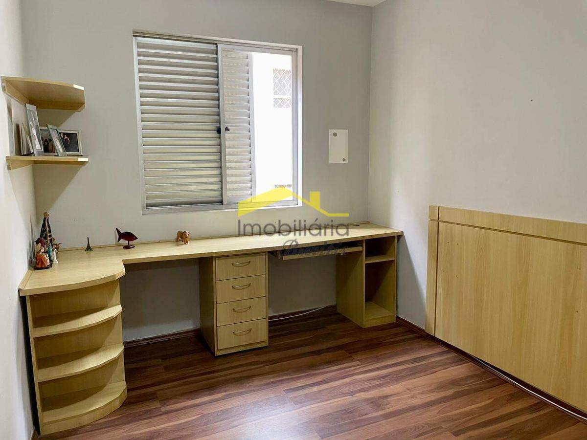 Apartamento, Estoril, 3 Quartos, 1 Vaga, 1 Suíte