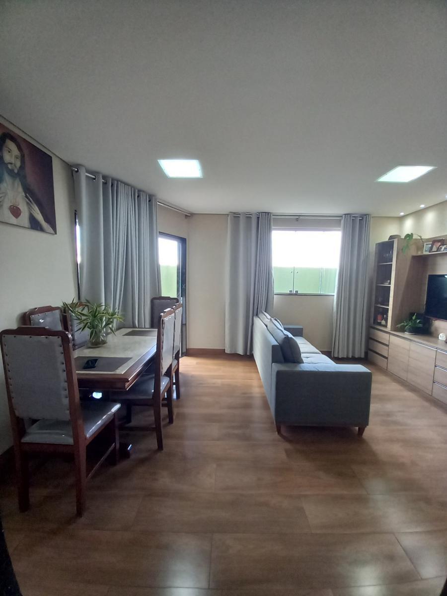 Apartamento, Barreiro, 3 Quartos, 2 Vagas, 1 Suíte