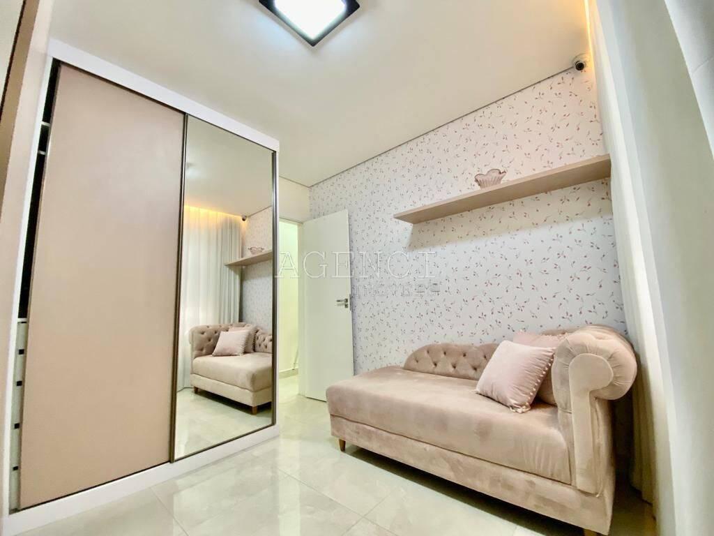 Apartamento, Cabral, 4 Quartos, 0 Vaga, 2 Suítes