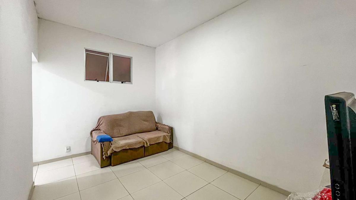 Casa, Santa Terezinha, 4 Quartos, 5 Vagas, 1 Suíte