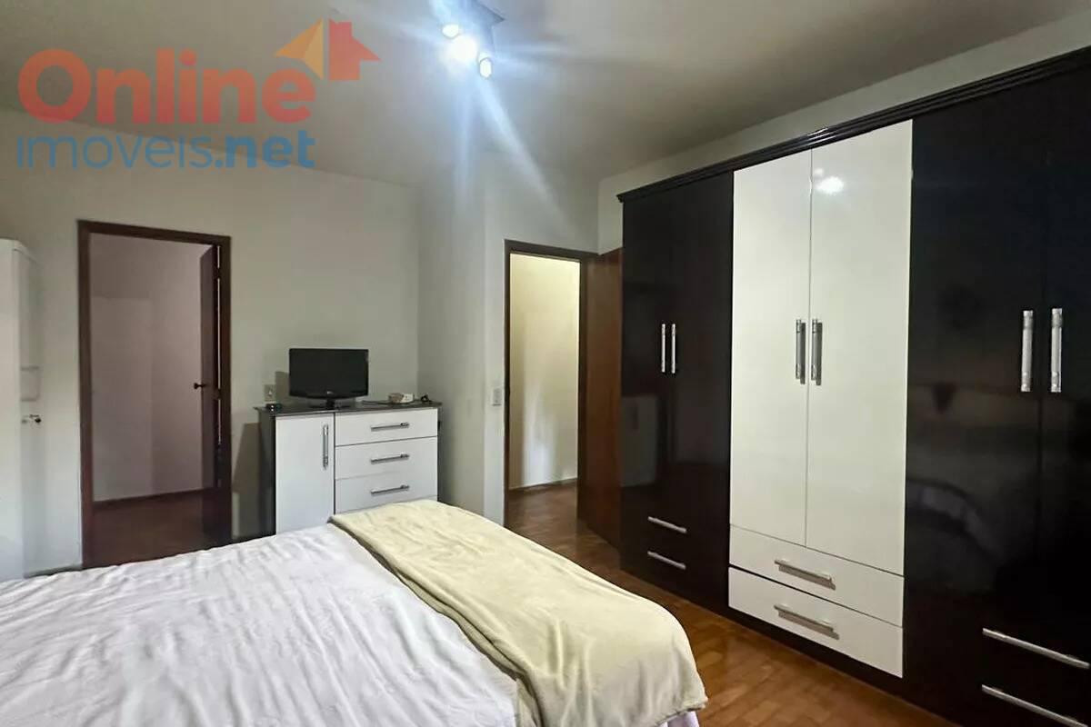 Casa, Serra, 4 Quartos, 0 Vaga, 1 Suíte