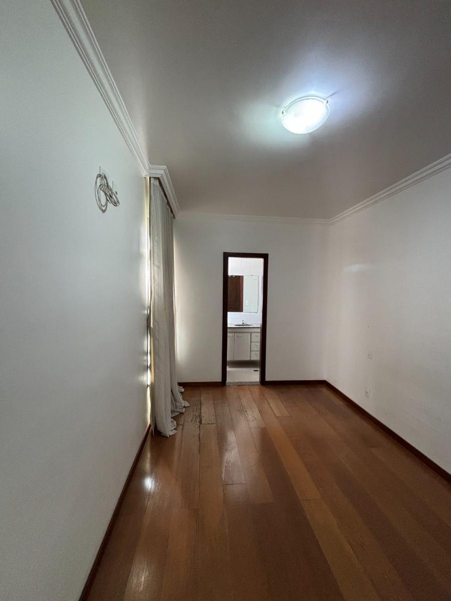 Apartamento, Luxemburgo, 3 Quartos, 1 Vaga, 1 Suíte