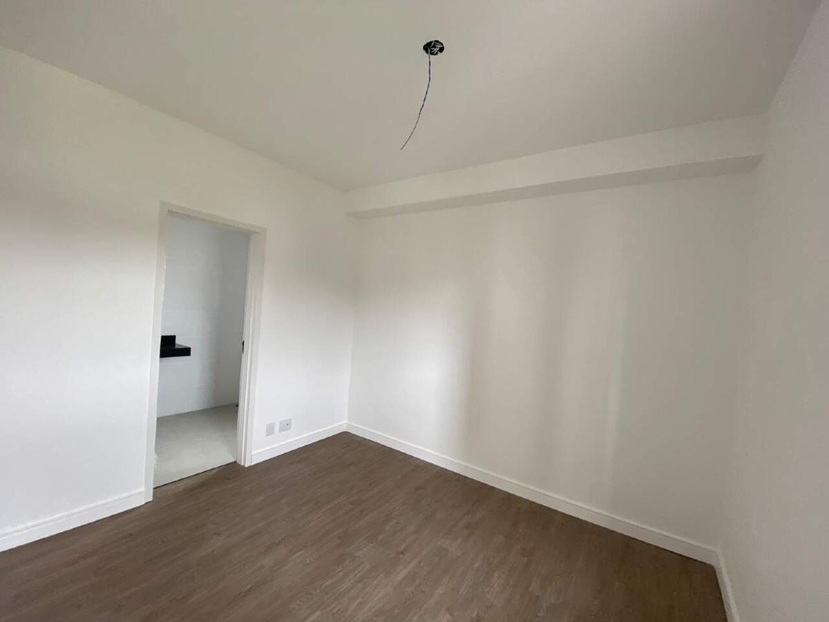 Cobertura, Estoril, 2 Quartos, 2 Vagas, 1 Suíte