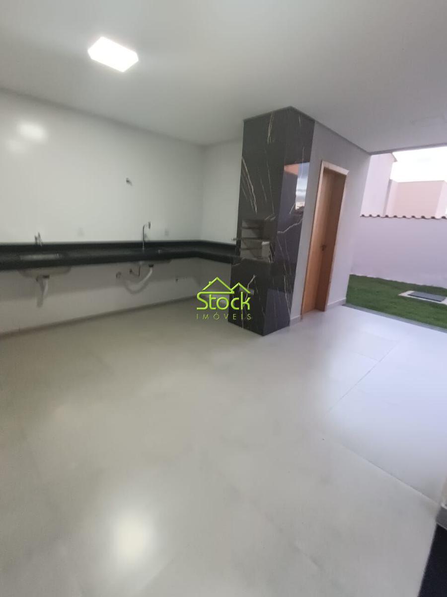 Casa, Jardim Imperial, 3 Quartos, 2 Vagas, 1 Suíte