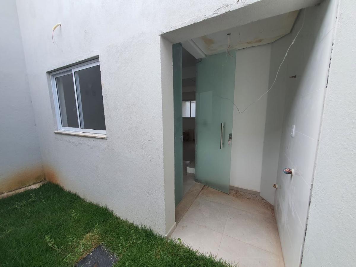 Casa, Santa Mônica, 2 Quartos, 1 Vaga