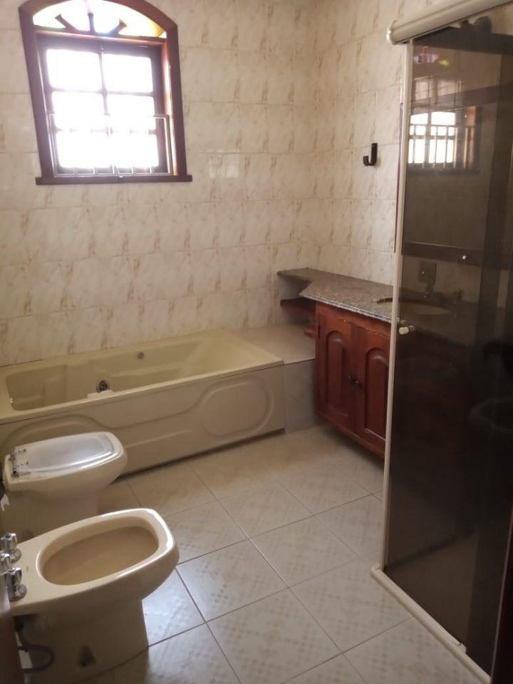 Casa, Castelo, 10 Quartos, 15 Vagas, 5 Suítes