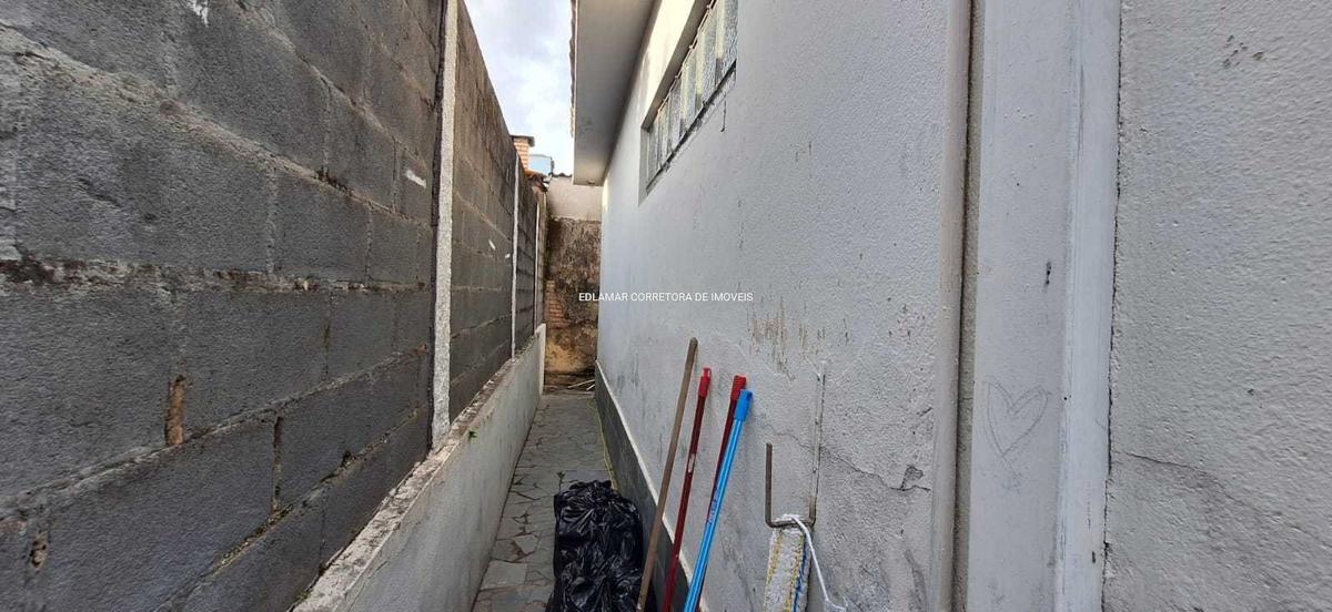 Casa, Industrial, 3 Quartos, 0 Vaga