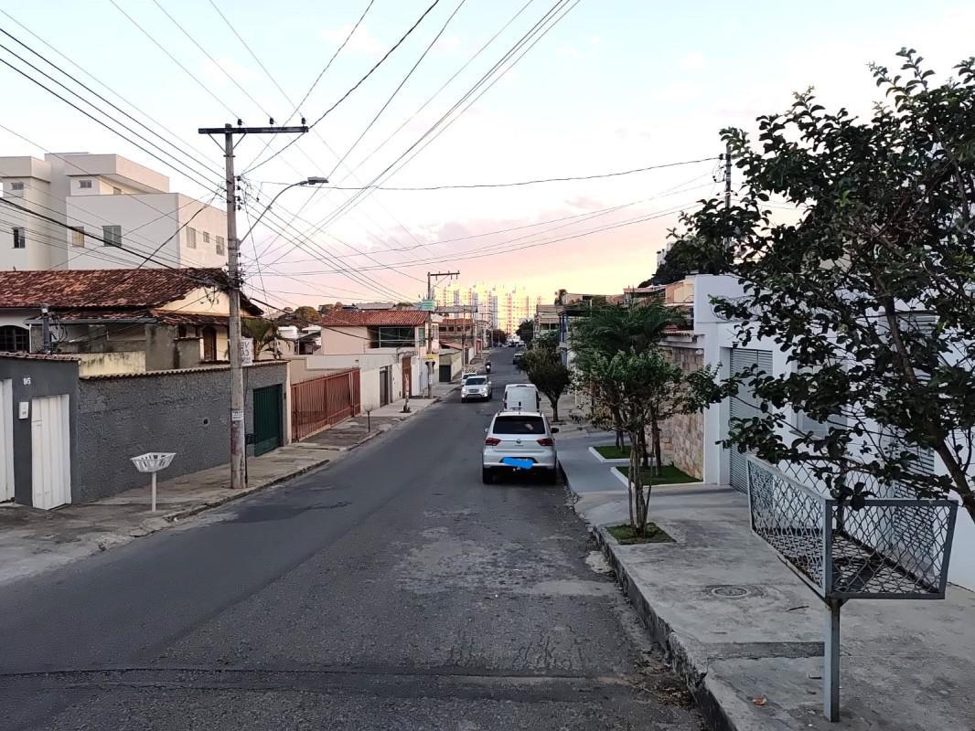 Casa, Santa Mônica, 2 Quartos, 1 Vaga