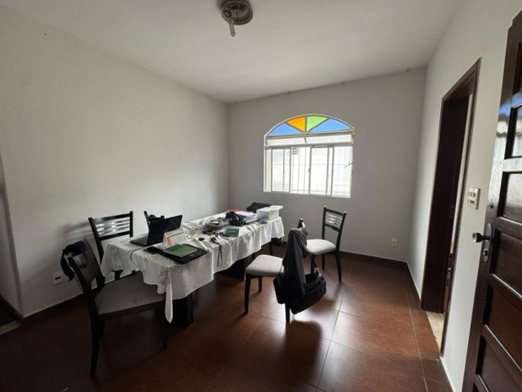 Casa, Inconfidência, 4 Quartos, 2 Vagas, 1 Suíte