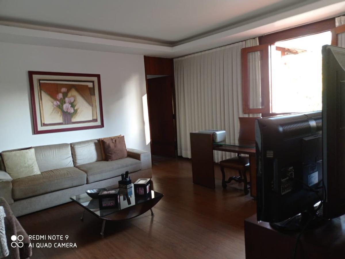 Casa em Condomínio, Braúnas, 5 Quartos, 6 Vagas, 5 Suítes