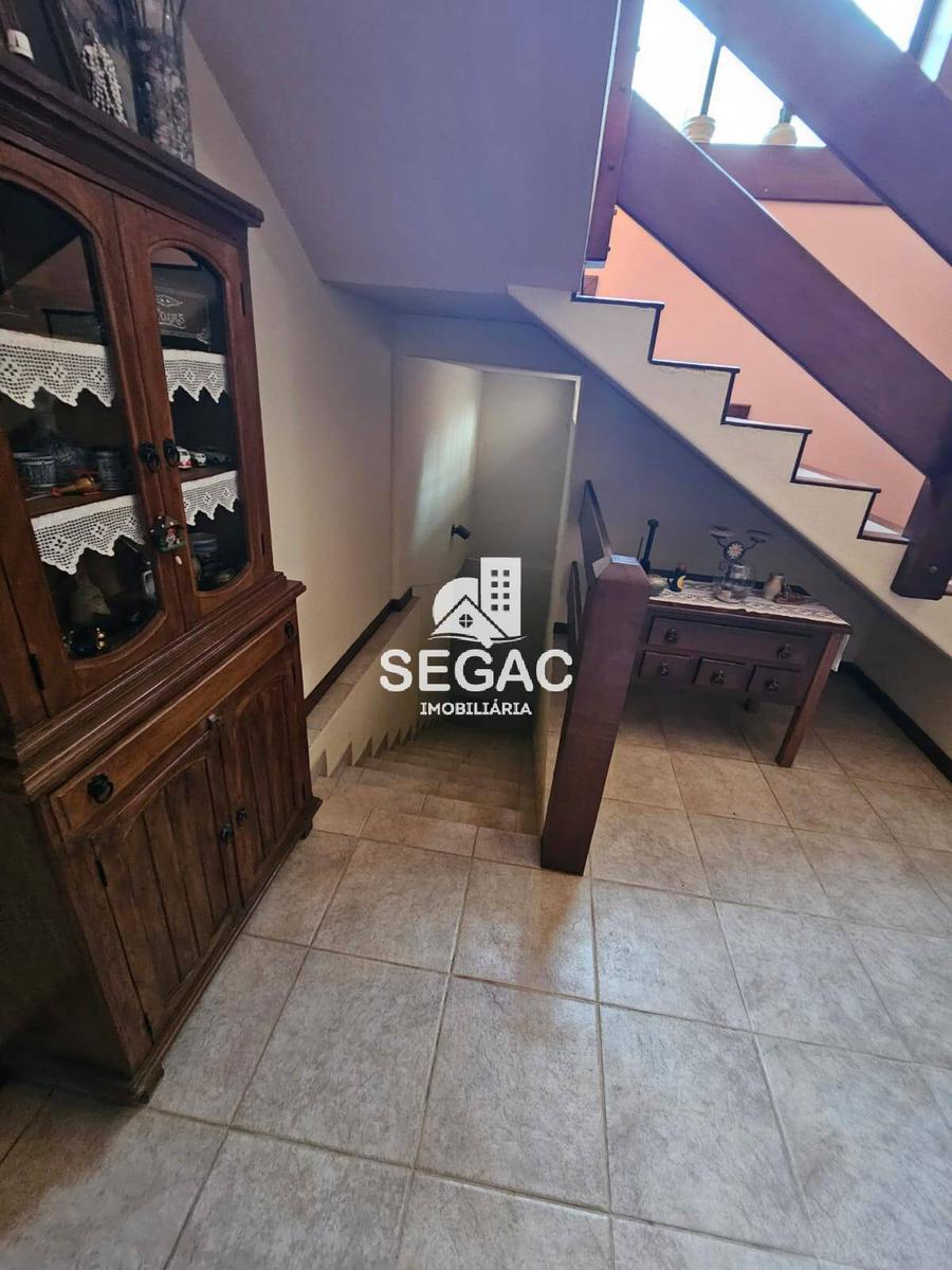 Casa, Nova Suíssa, 3 Quartos, 5 Vagas, 1 Suíte