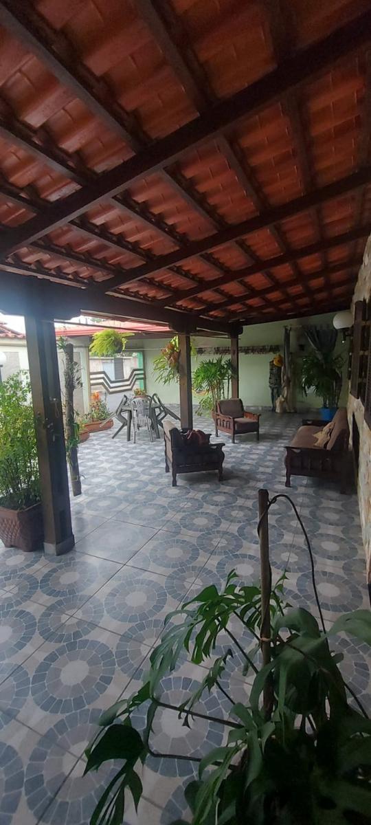 Casa, Petropolis, 3 Quartos, 2 Vagas, 1 Suíte