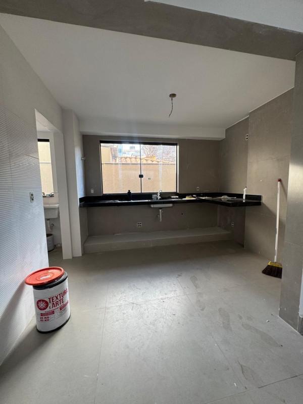 Apartamento, Sagrada Família, 3 Quartos, 2 Vagas, 1 Suíte
