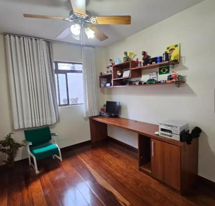Casa, Castelo, 3 Quartos, 3 Vagas, 2 Suítes