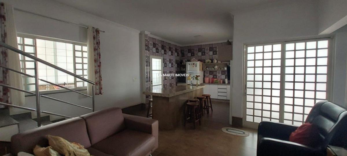 Casa, Jardim Riacho das Pedras, 3 Quartos, 10 Vagas, 1 Suíte