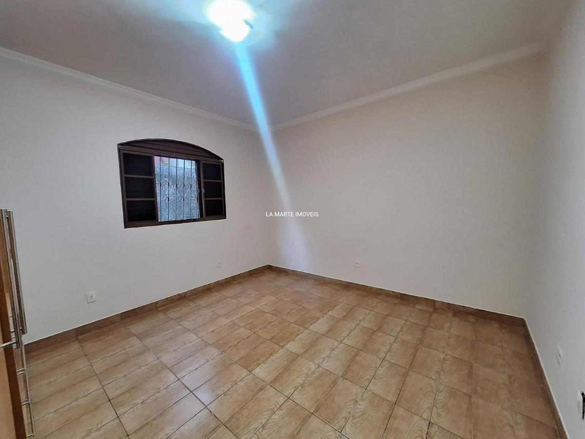 Casa, Jardim Riacho das Pedras, 3 Quartos, 4 Vagas, 2 Suítes