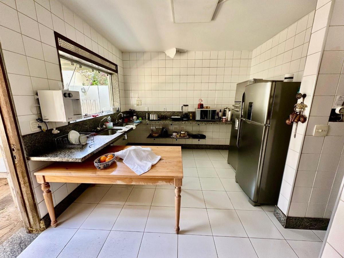 Casa, São Luiz (pampulha), 7 Quartos, 8 Vagas, 3 Suítes