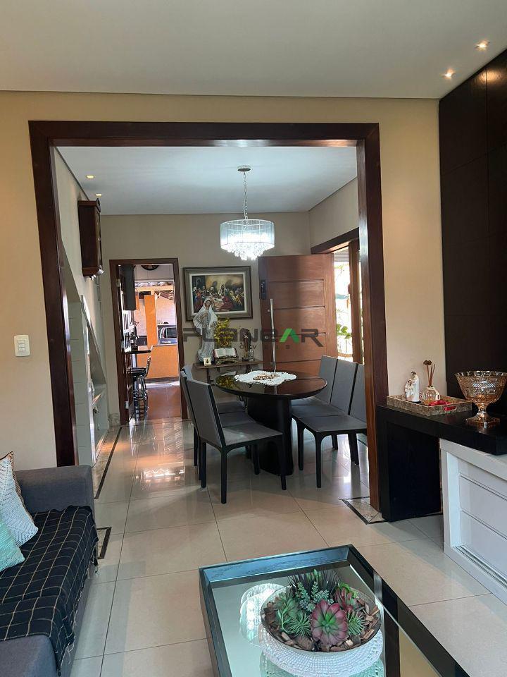 Casa, Amazonas, 5 Quartos, 5 Vagas, 1 Suíte